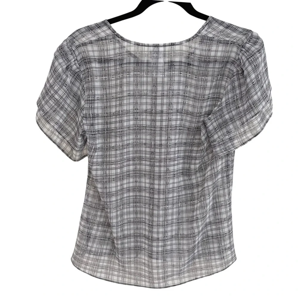 Cabi Sheer Fairy Goth Black White Grid V-Neck Tiered Flutter Sleeve Blouse XS - Picture 2 of 9